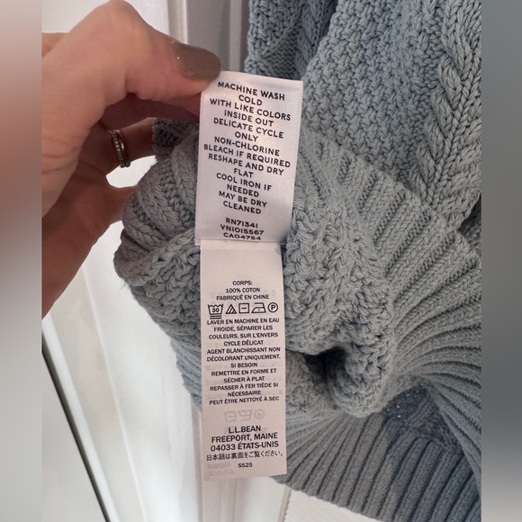 L.L. Bean Signature Cotton Fisherman Crewneck Novelty Sweater - Picture 6 of 9